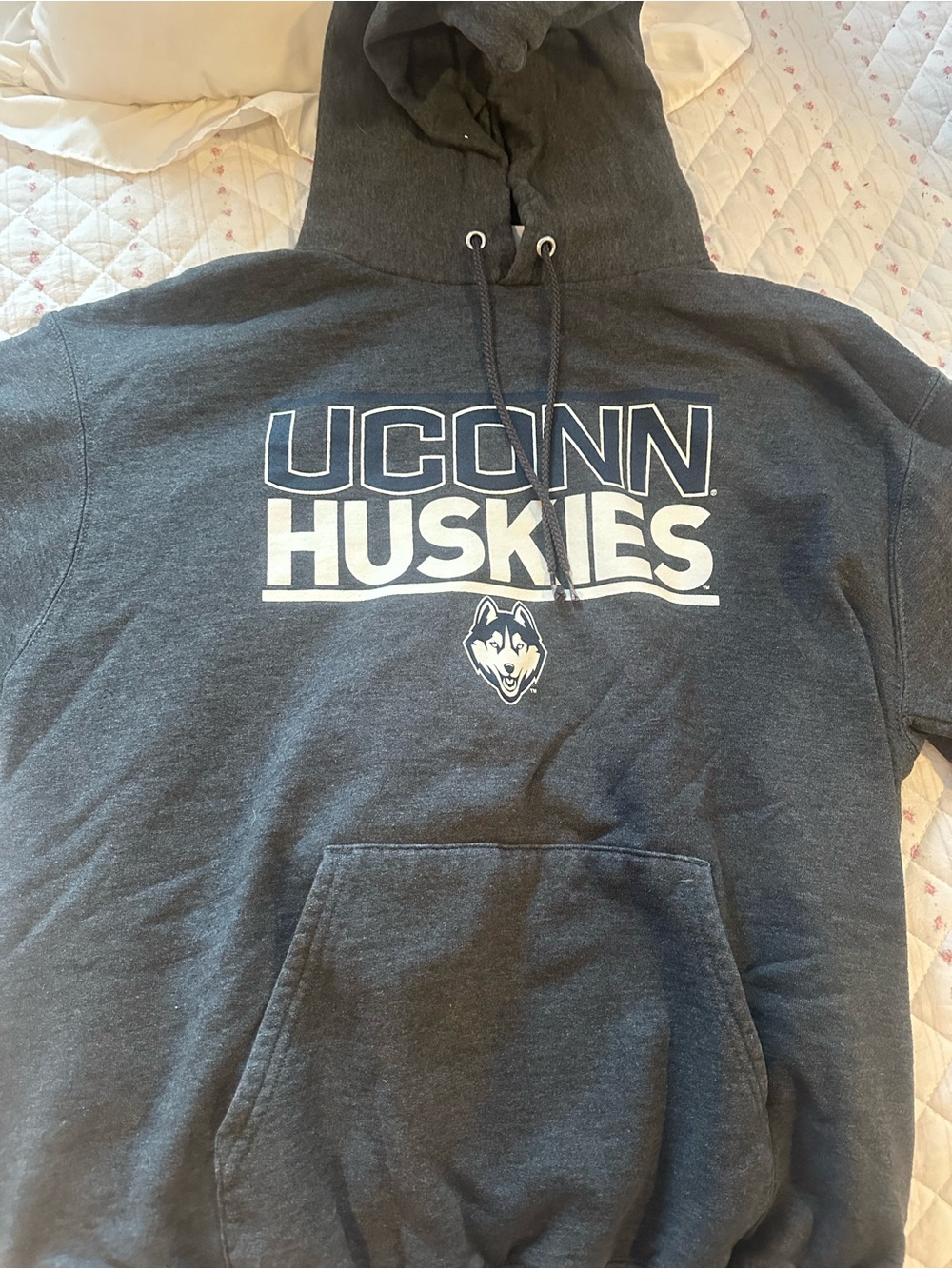 UConn Huskies Gray  Hoodie
